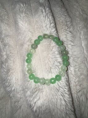 Women's Green Beaded Stretch Bracelet - Subtle Mint Shine
